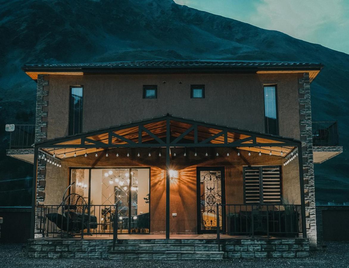Holiday Home Kazbegi Kültér fotó